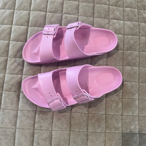 Birkenstock Soft Pink Sandals - Picture 4 of 6